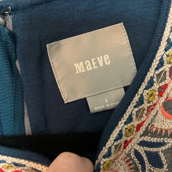 Maeve Anthropologie Gray Embroidered Shift Dress Size 2 - Picture 2 of 8